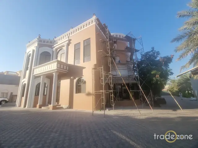 Classic villa with arch by Tradezone